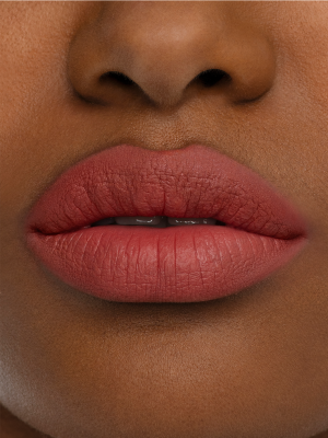 BLURRED MATTE LIP PLUMP