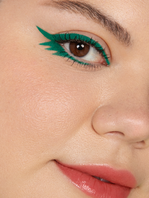 Matte Fluid Eye Paint