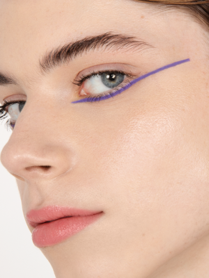 Matte Fluid Eye Paint