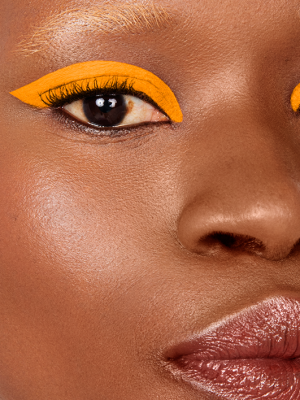 Matte Fluid Eye Paint