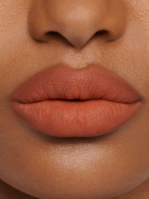 BLURRED MATTE LIP PLUMP