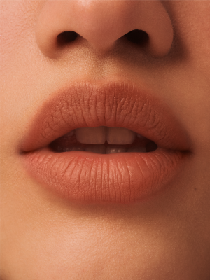 BLURRED MATTE LIP PLUMP