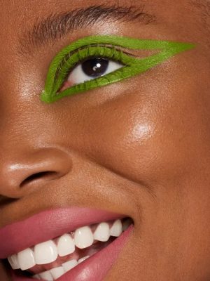 Matte Fluid Eye Paint