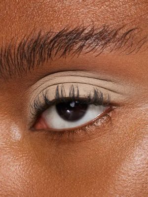 Matte Fluid Eye Paint